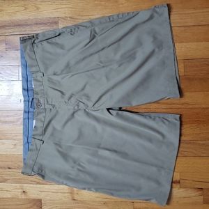 Nike Golf Tour Performance Men's Shorts size 42 EUC!